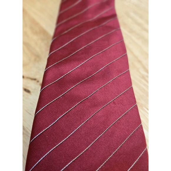 Donald J Trump Signature Collection Mens Neck Tie Red Striped EUC 60X4" - Picture 1 of 8